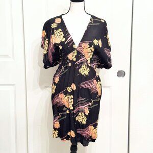 LUX Black Floral V Neck Dolman Sleeve Empire Waist Pullover Mini Dress, Size XS